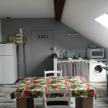 Appartement Climatise Avec Parking Prive Gratuit Doué-la-Fontaine Extérieur photo
