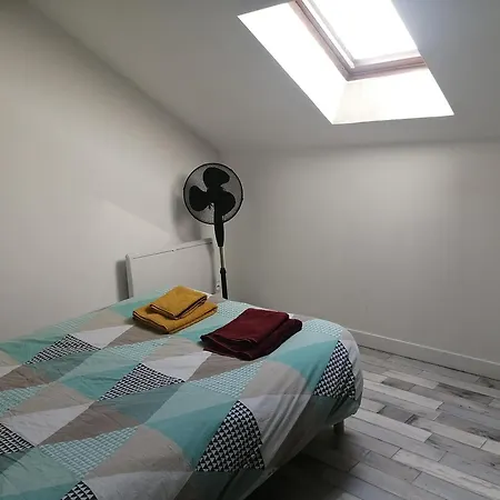 Appartement Climatise Avec Parking Prive Gratuit Doué-la-Fontaine Extérieur photo