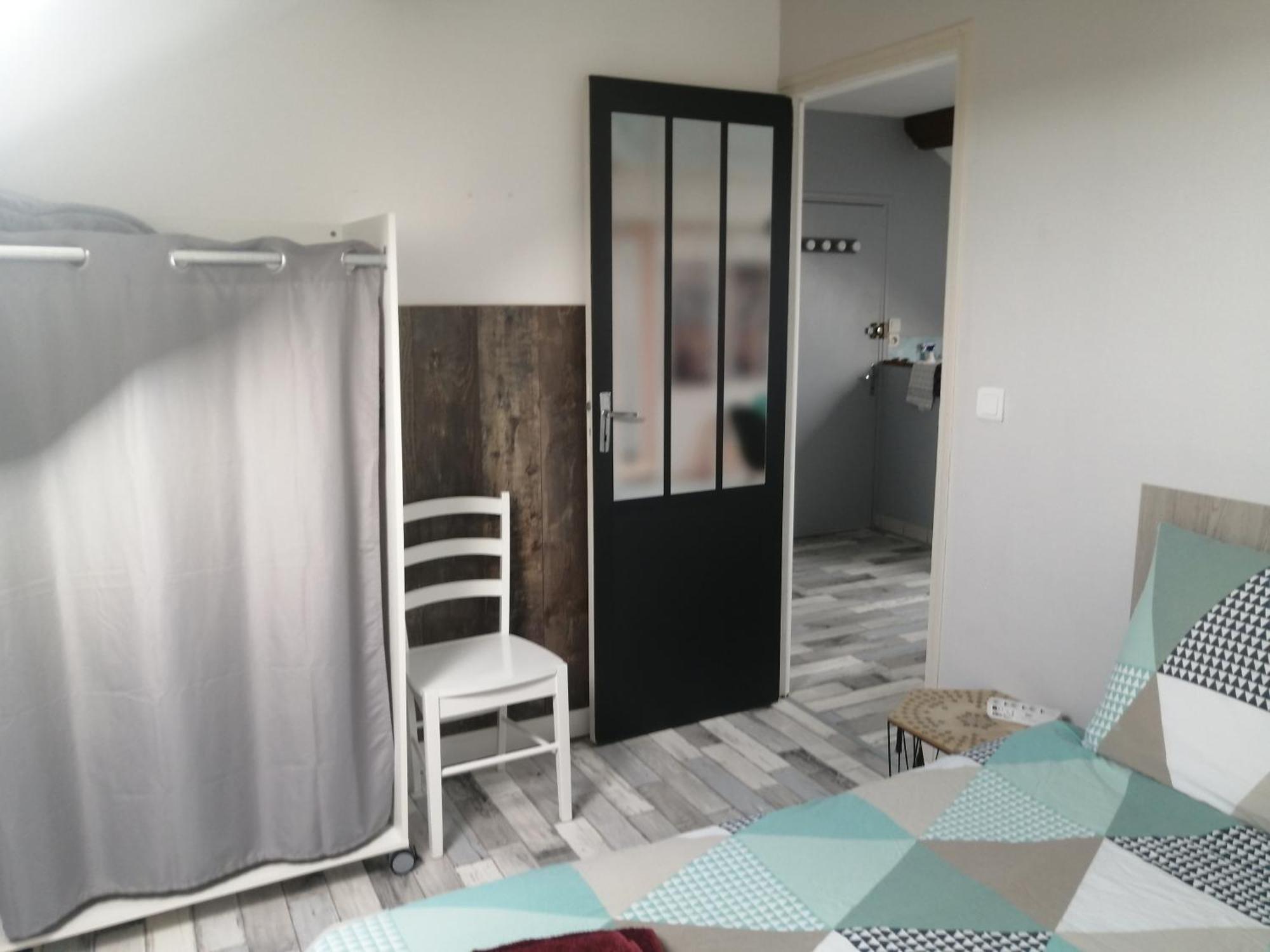Climatise Avec Parking Prive Gratuit Apartment Doue-la-Fontaine